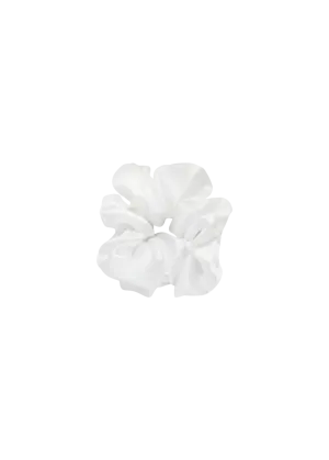 Sweet Dreams Scrunchie in Angel