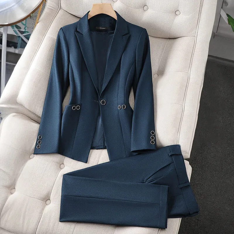 Tailored Elegance™ | Women's Slim Fit Suit | Single-Breasted Blazer & Trousers, Professional Look, Comfortable Fit