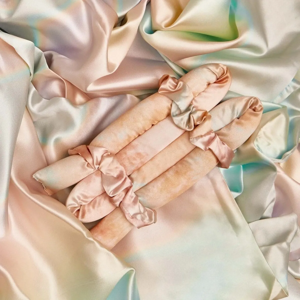 The Satin Heatless Curling Set