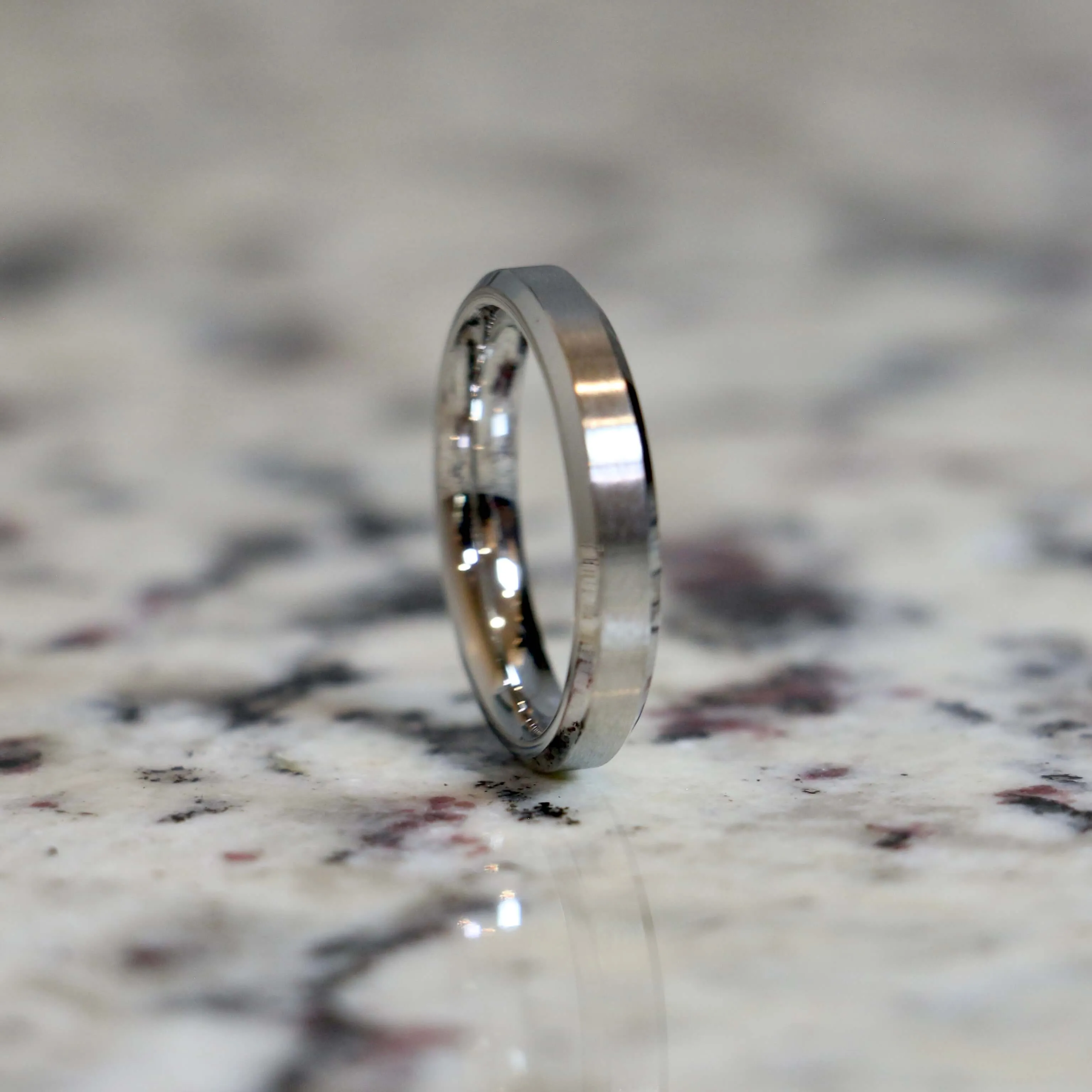 The Slim Basic | Women's Wedding Ring Silver