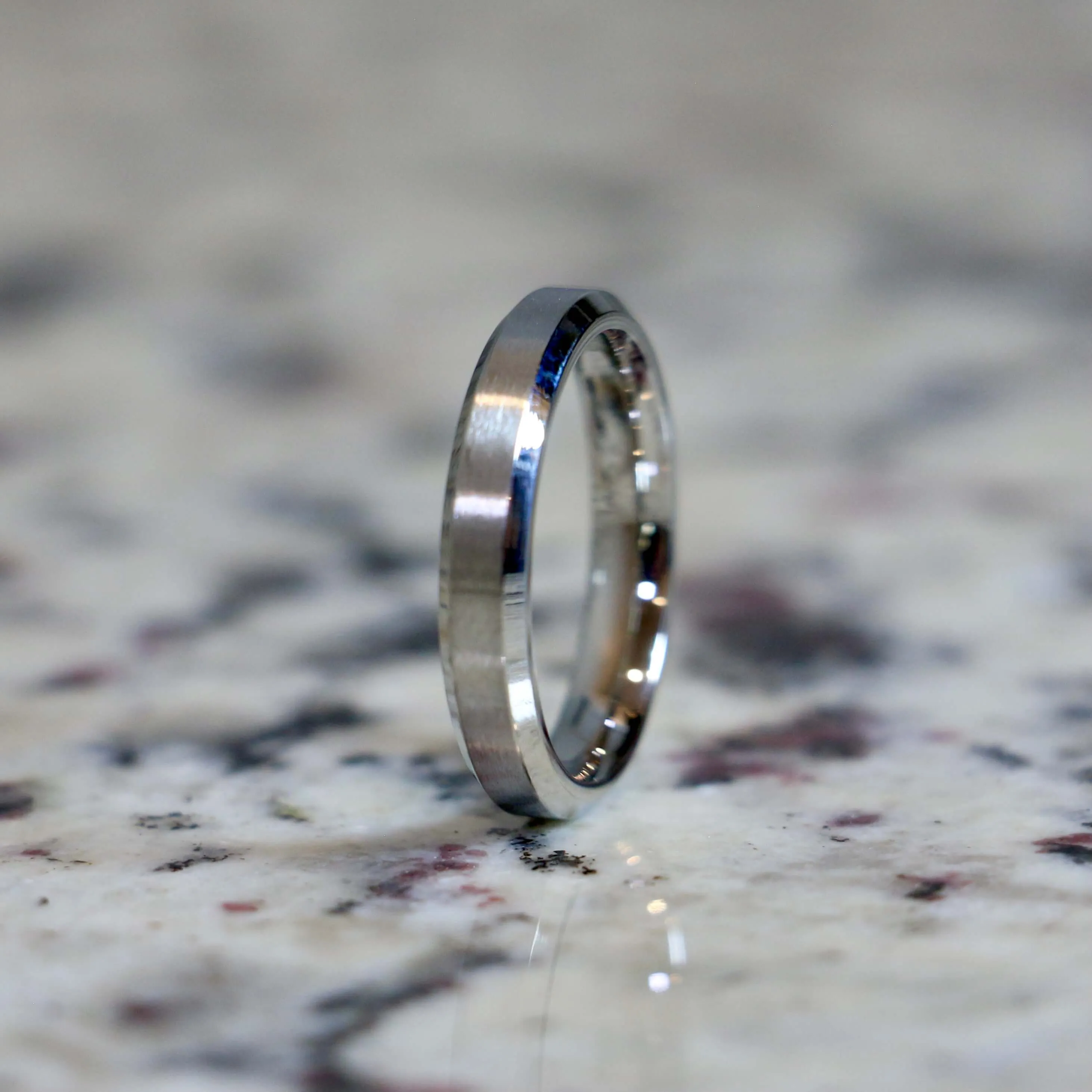 The Slim Basic | Women's Wedding Ring Silver