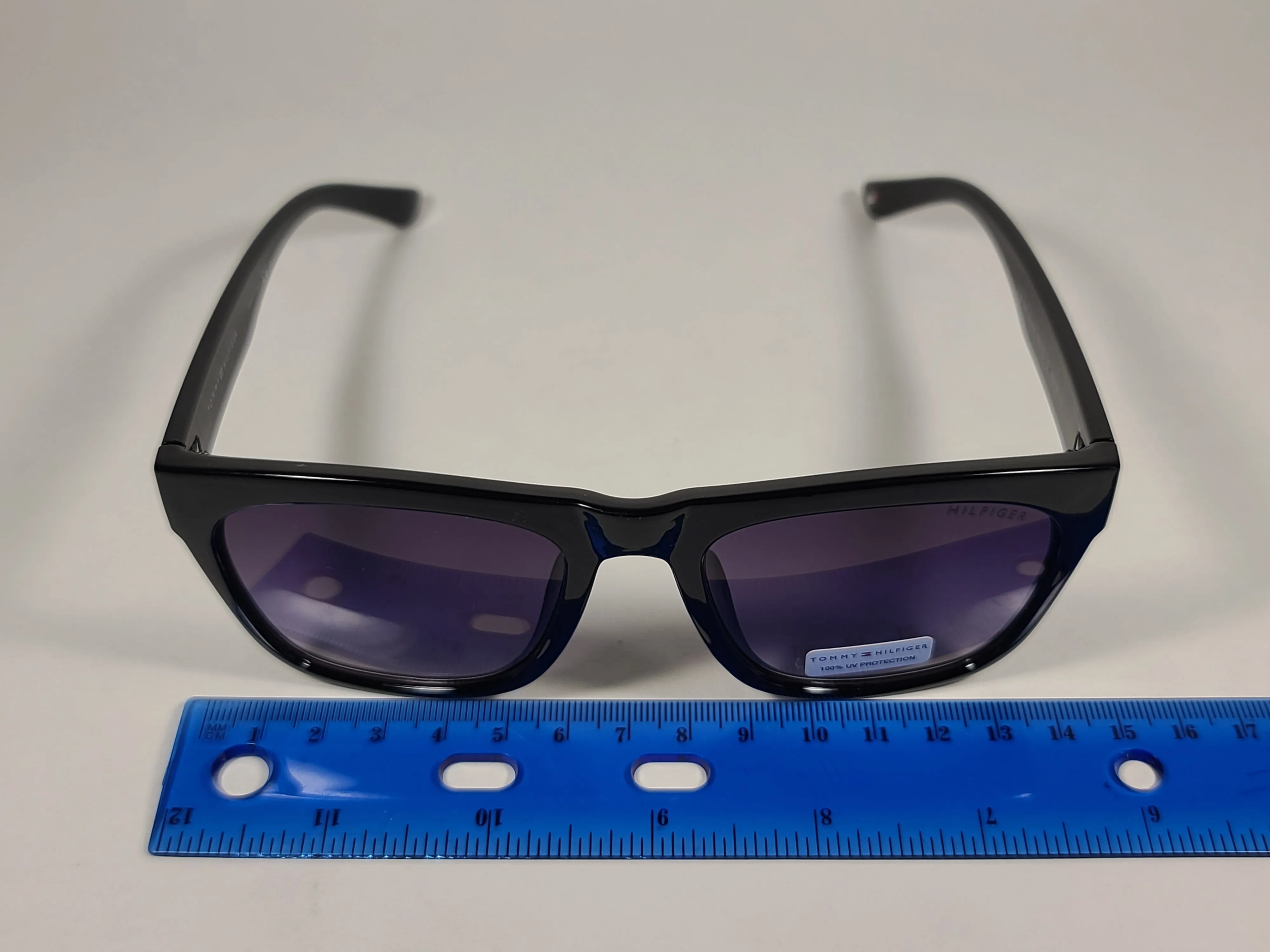 Tommy Hilfiger Kim Squared Sunglasses Shiny Black Frame Smoke Gradient Lens WP OL450