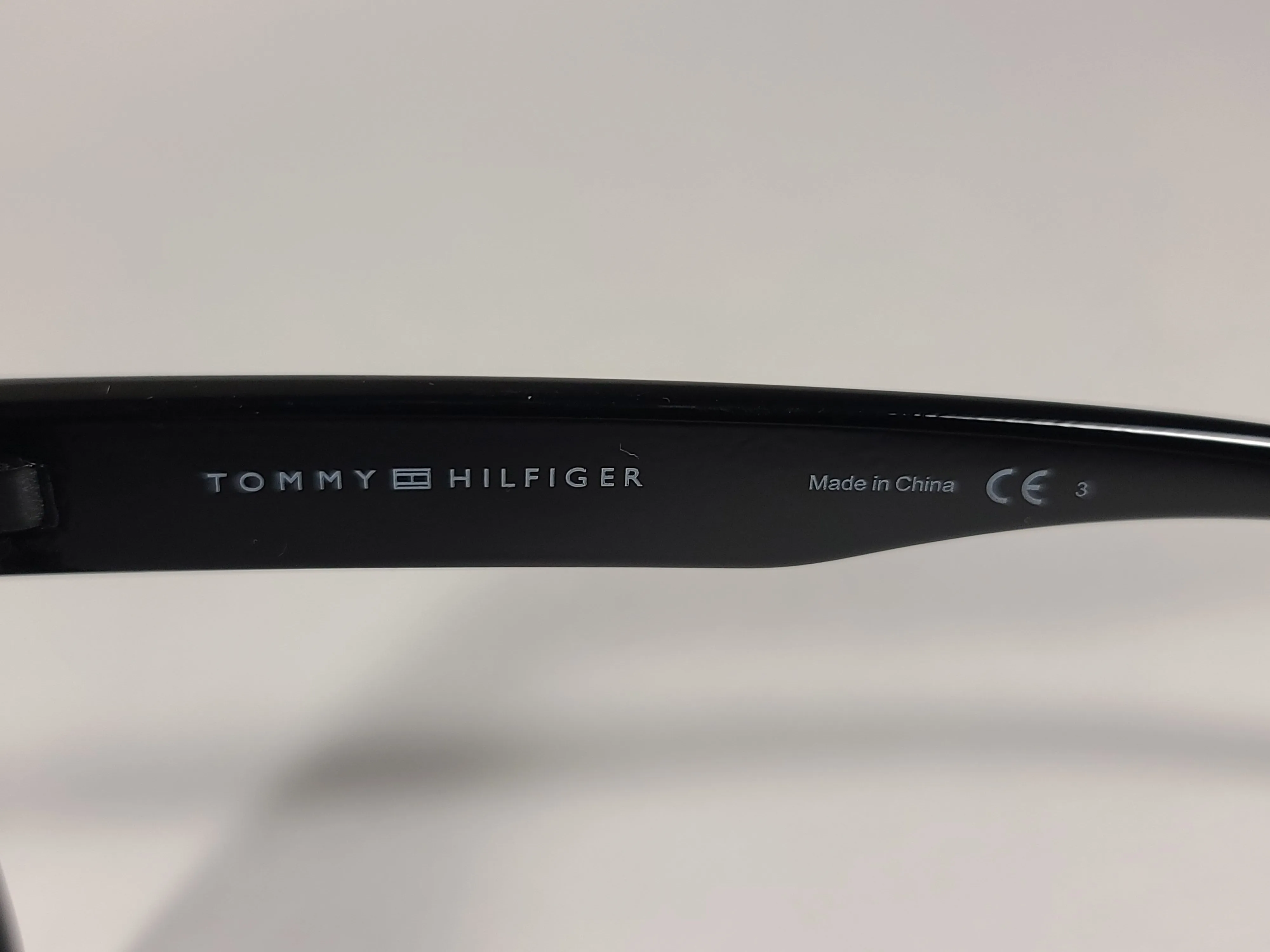 Tommy Hilfiger Kim Squared Sunglasses Shiny Black Frame Smoke Gradient Lens WP OL450