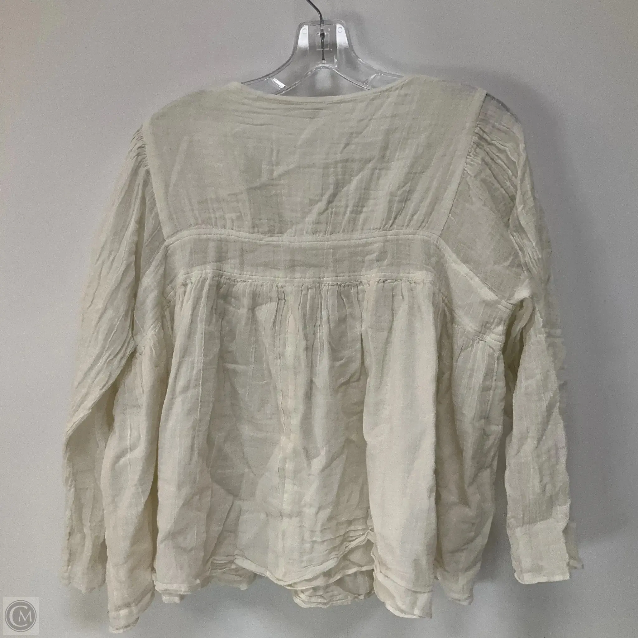 Top Long Sleeve By Cma In White, Size: M