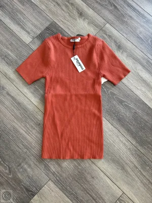 Top Short Sleeve By Clothes Mentor In Orange, Size: S
