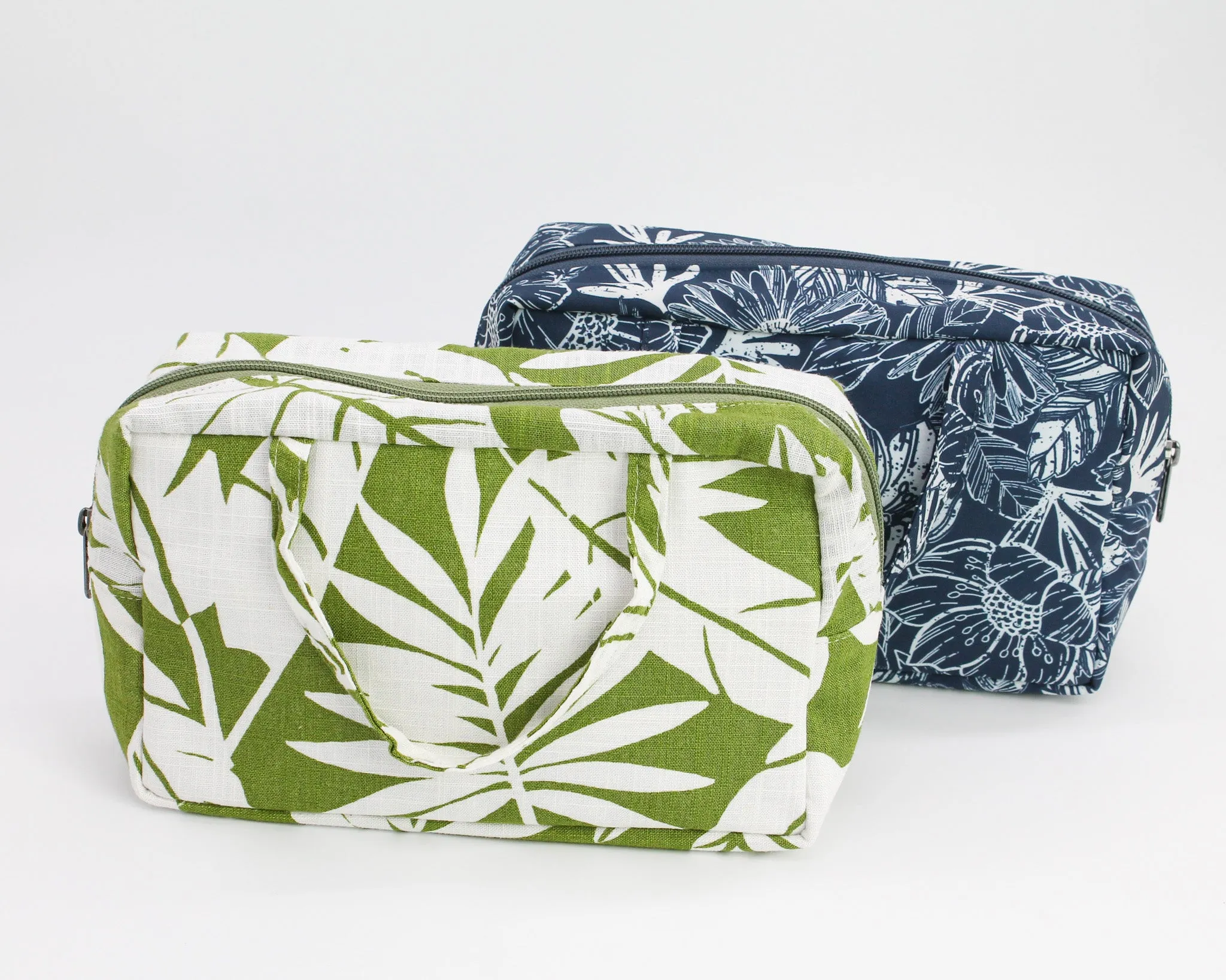 Travel Cosmetic Bag / Assorted