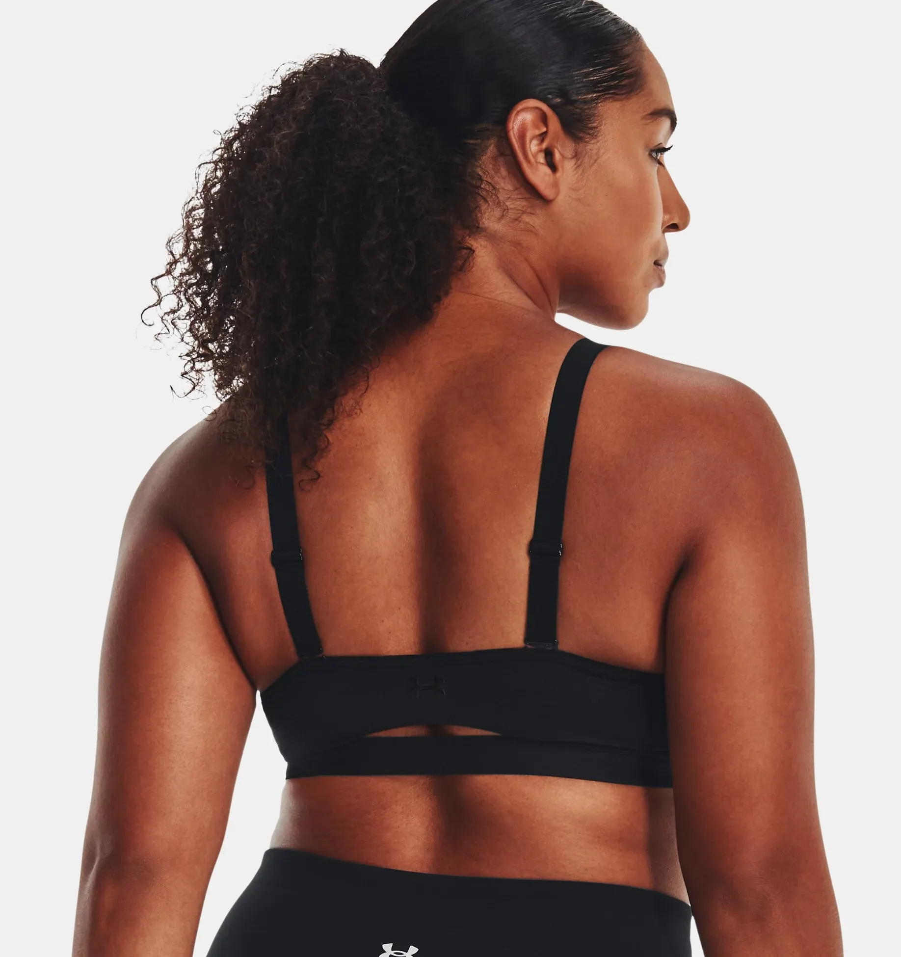 Under Armour Women's UA SmartForm Evolution Mid Sports Bra