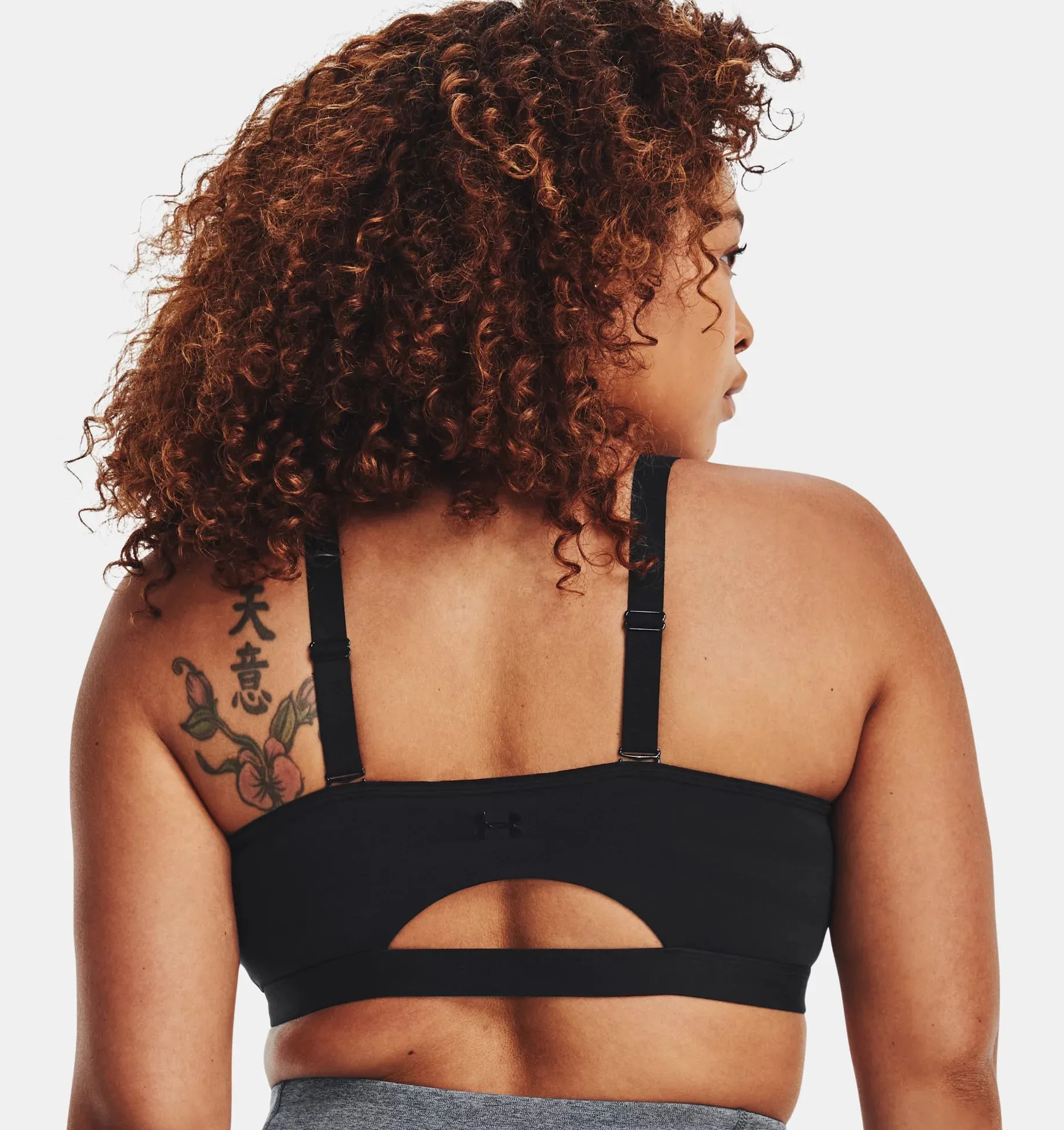 Under Armour Women's UA SmartForm Evolution Mid Sports Bra