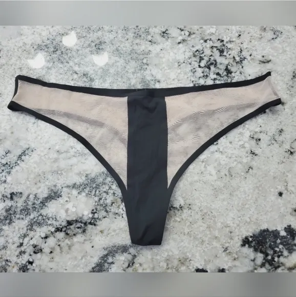 Victoria's Secret 5 Pack of Thongs! NEW!