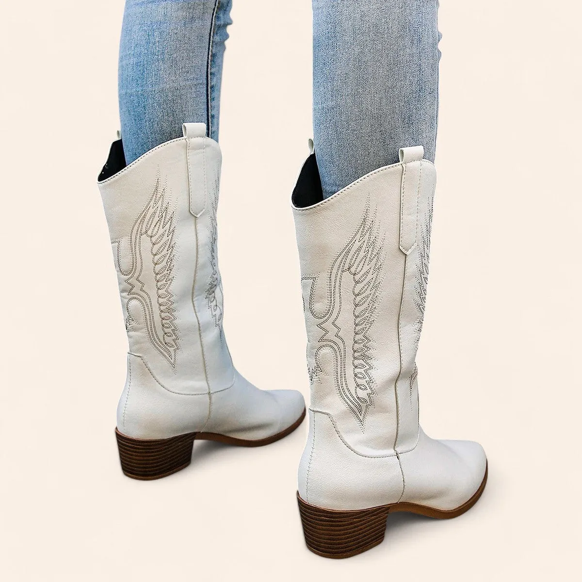White cowboy boots with bird embroidery - N°117