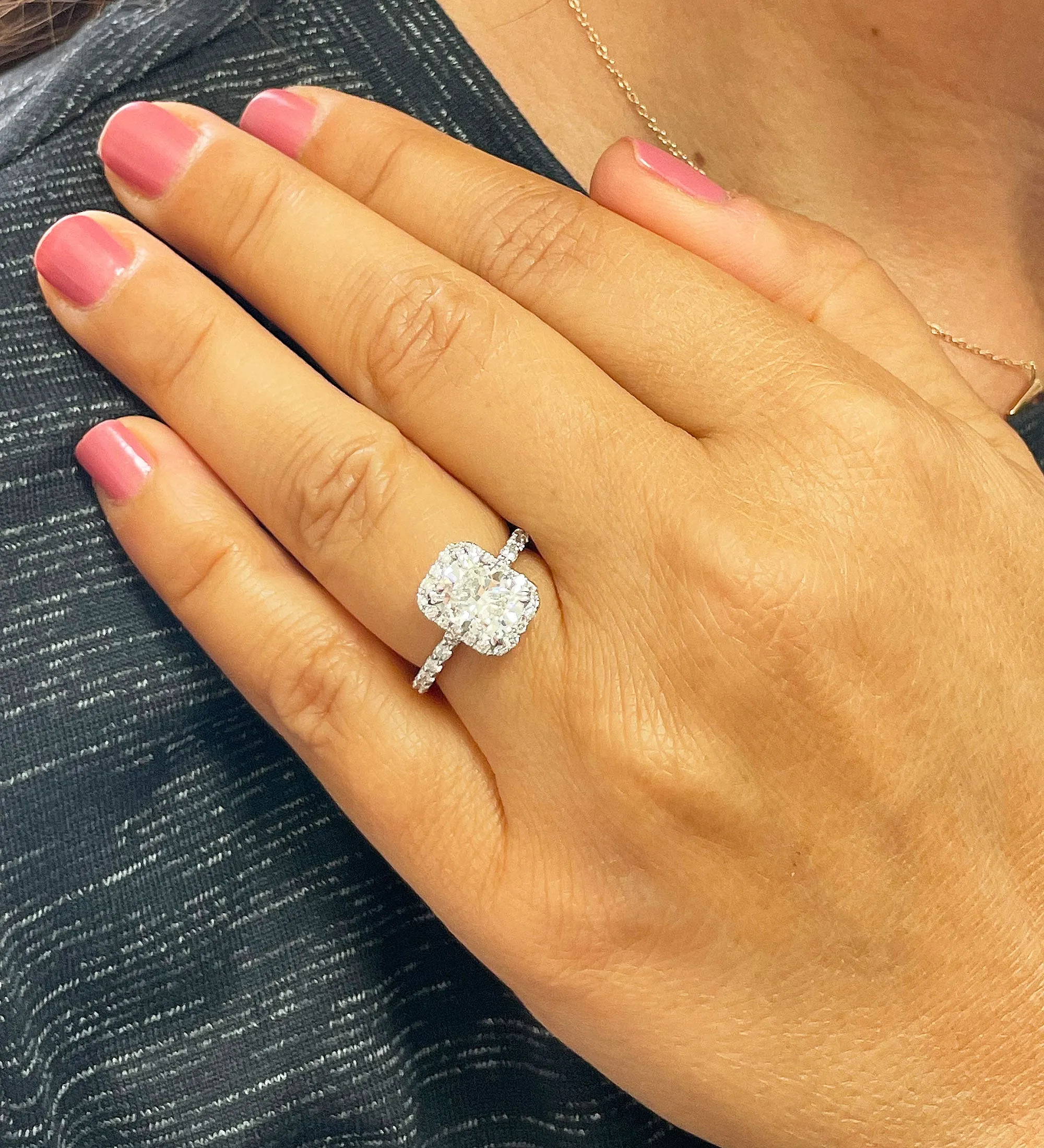 Women's 14k solid white gold cushion cut moissanite and natural round cut diamond engagement ring Bridal Wedding Halo 2.80ctw