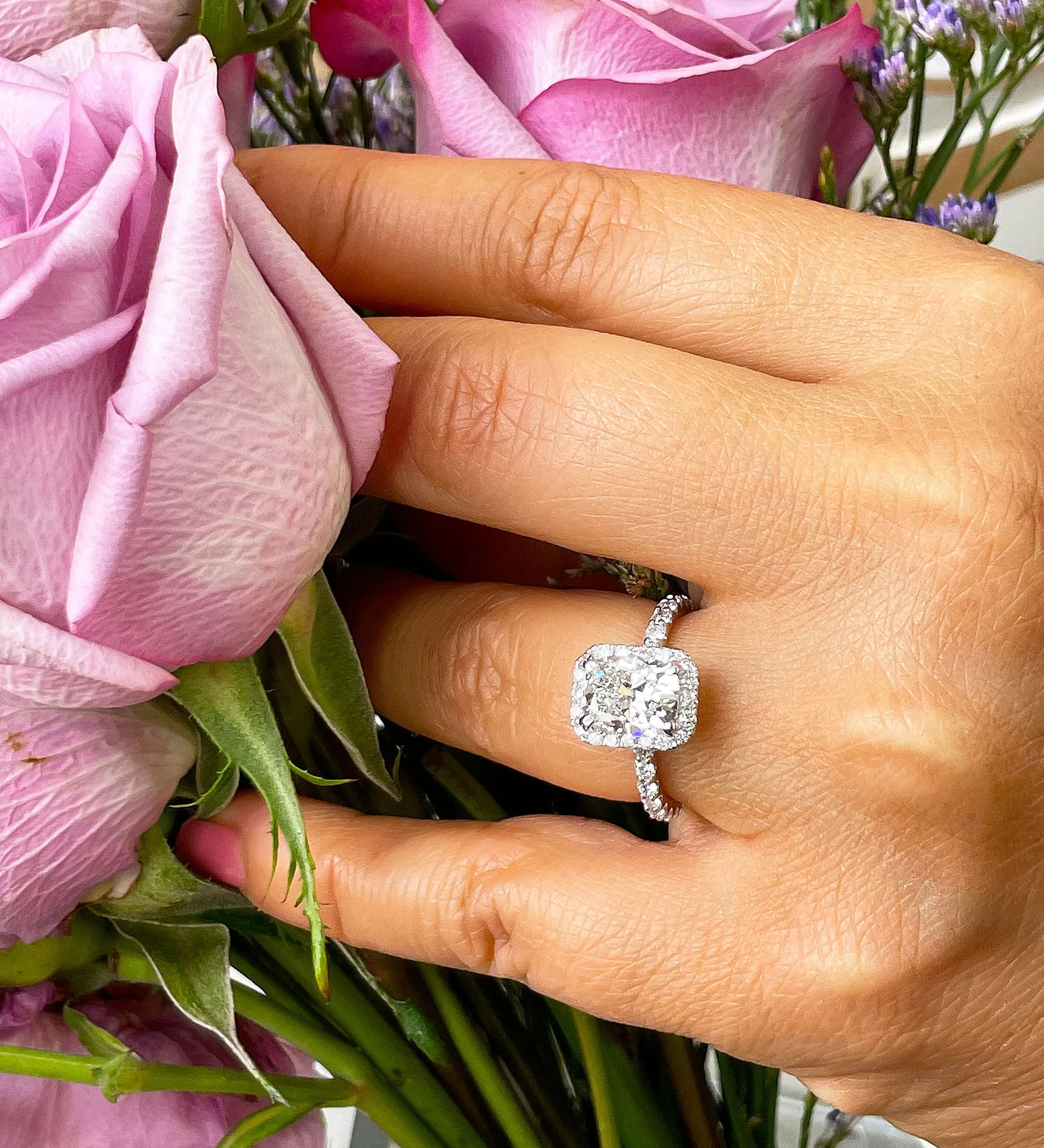 Women's 14k solid white gold cushion cut moissanite and natural round cut diamond engagement ring Bridal Wedding Halo 2.80ctw