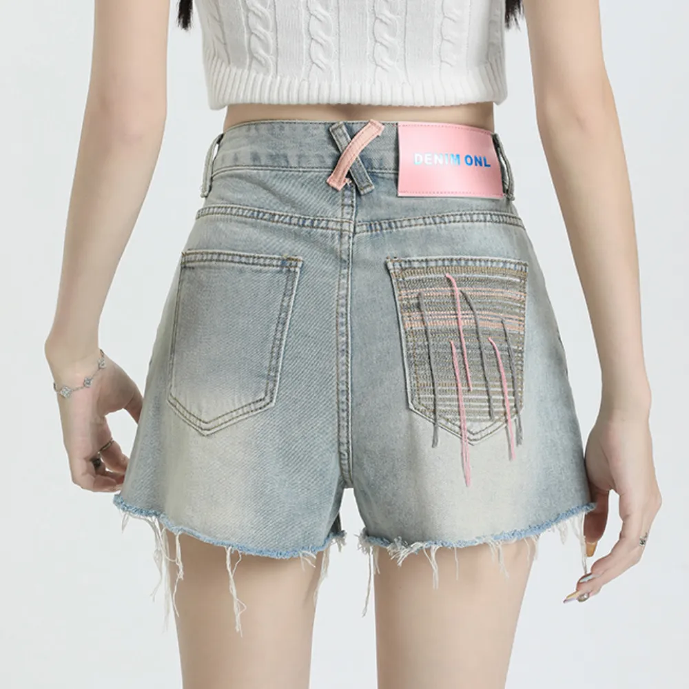 Women's Contrast Embroidered Tassel Shorts