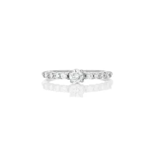 Women's diamond ring