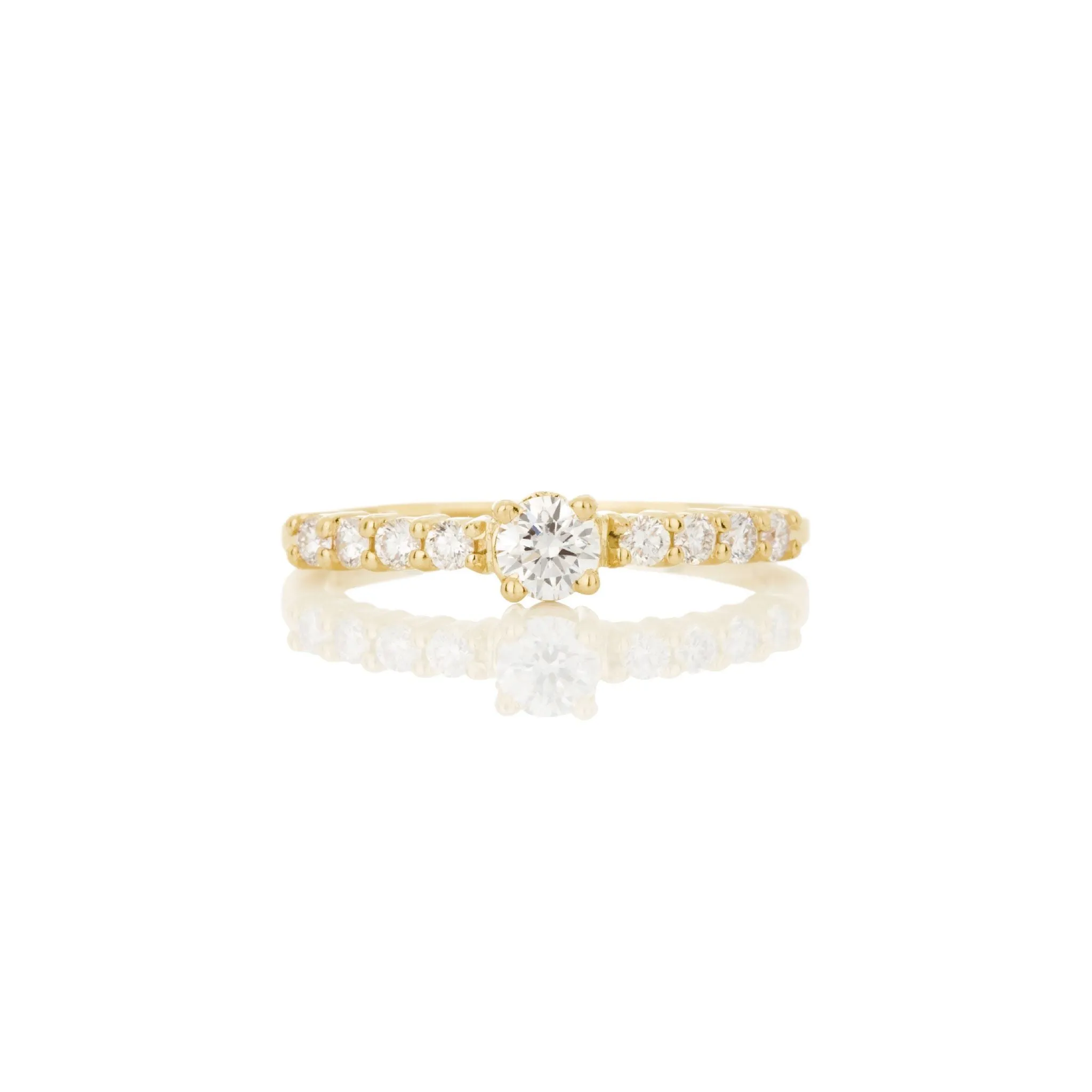 Women's diamond ring