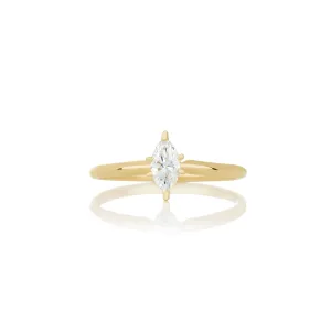 Women's diamond ring