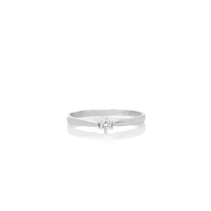 Women's diamond ring
