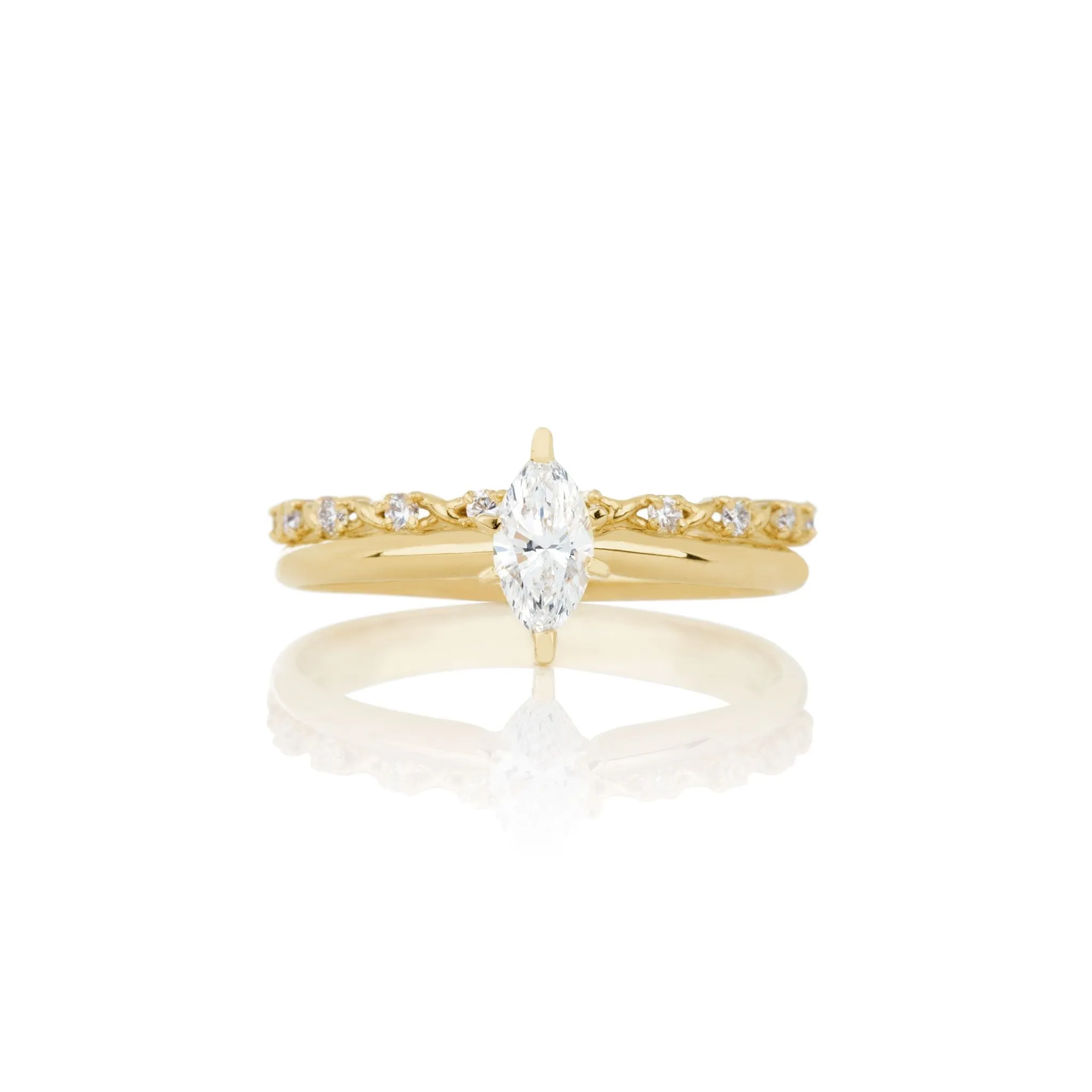 Women's diamond ring