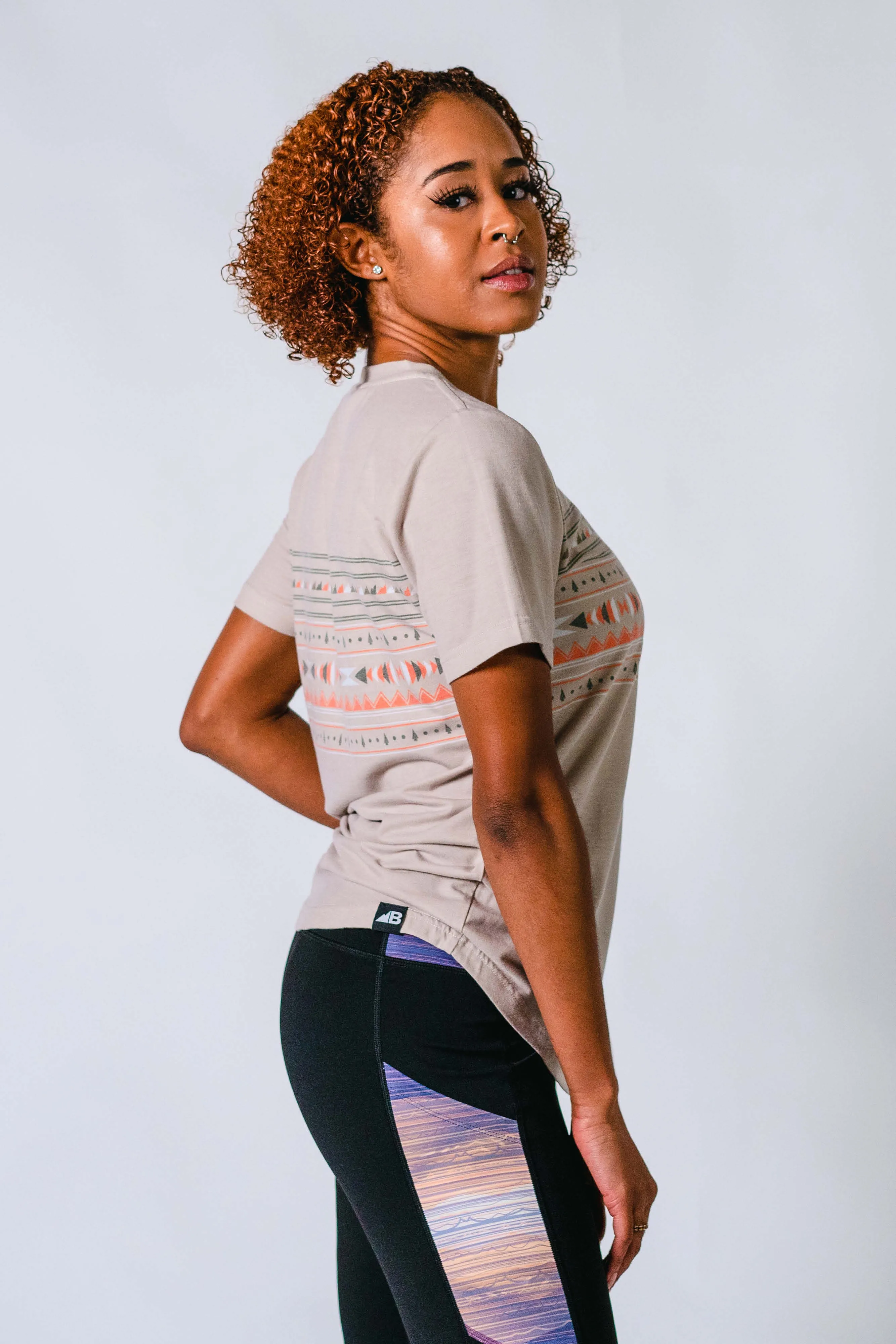 Women's Graphic Traverse Tek Tee