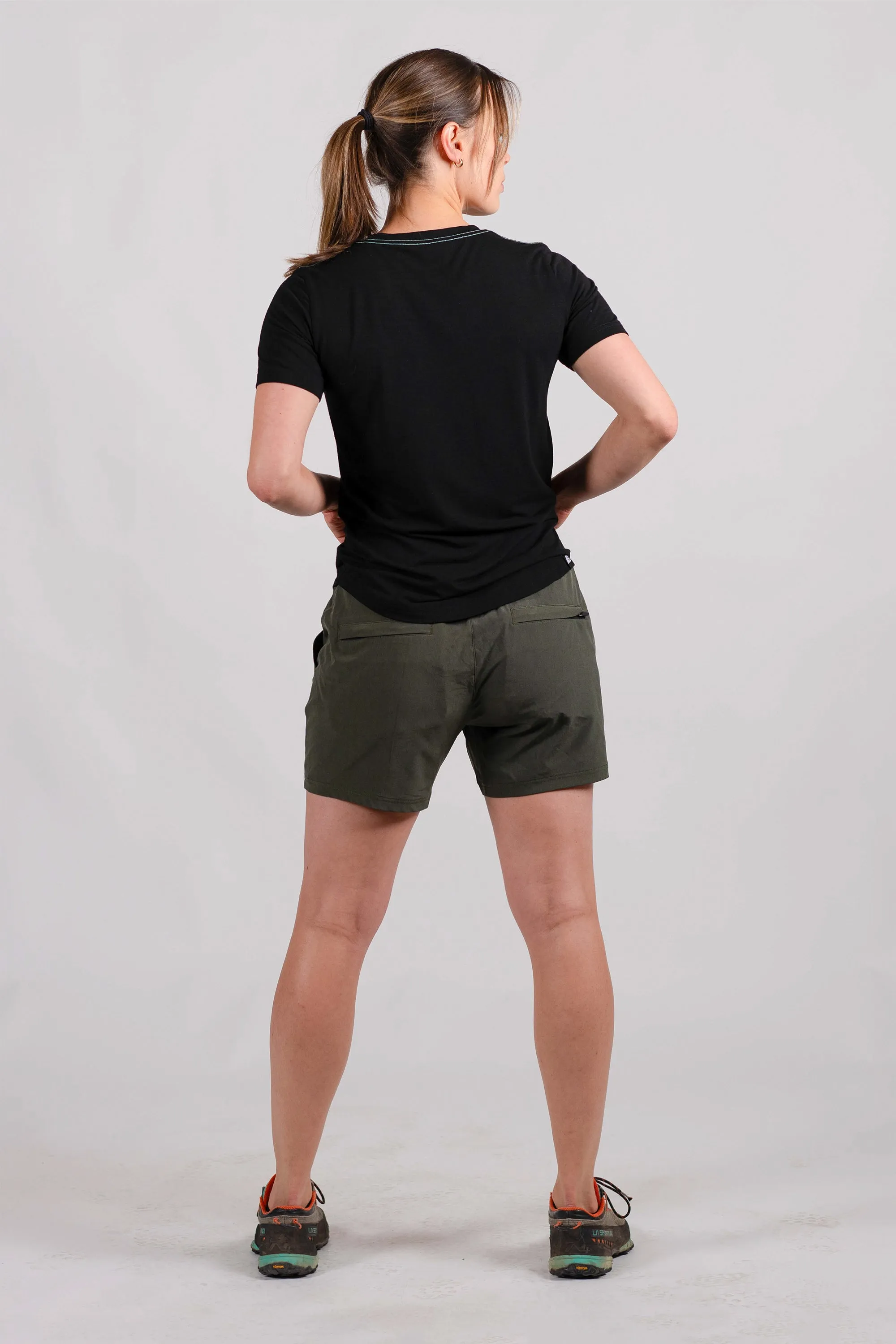 Women's Graphic Traverse Tek Tee