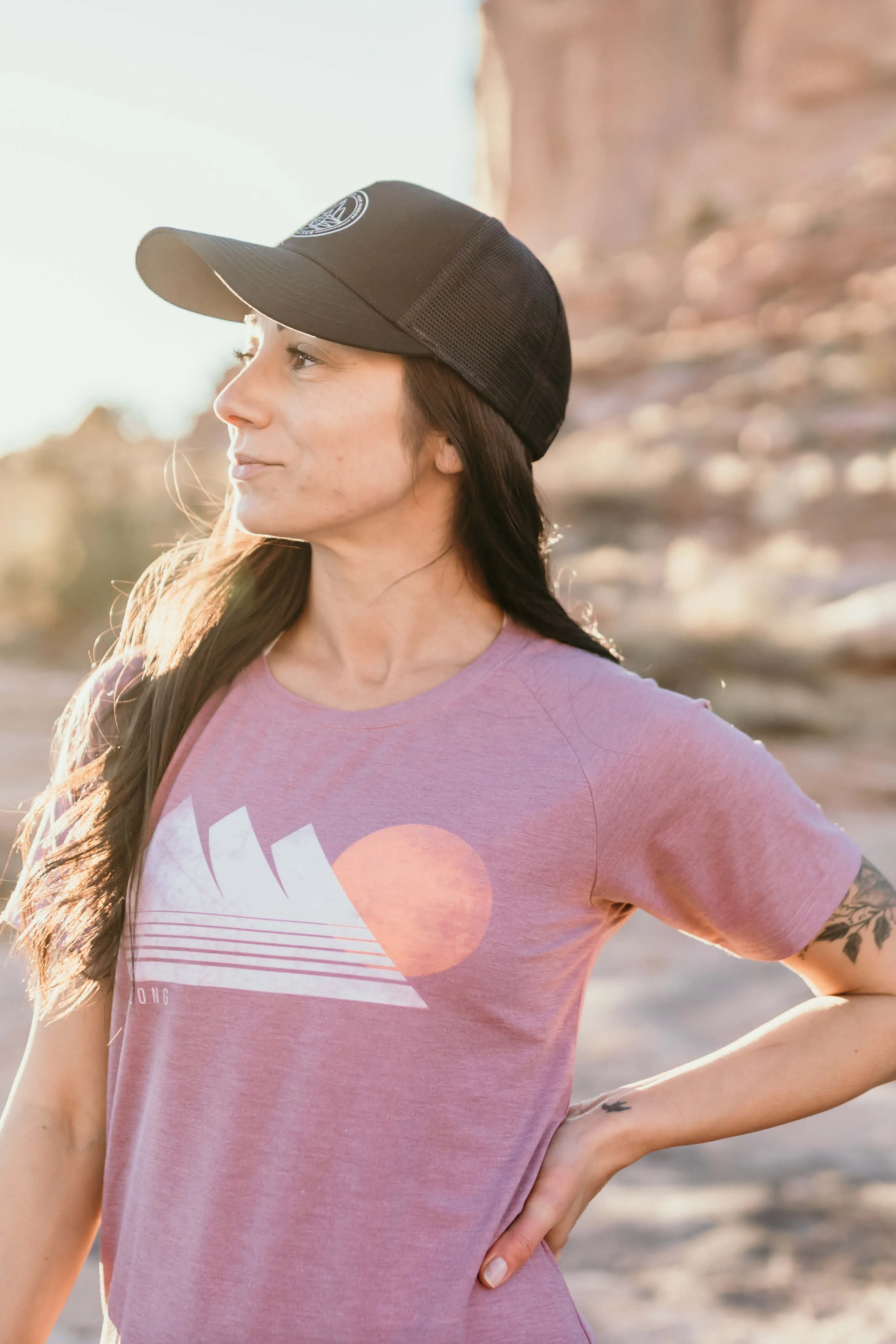 Women's Graphic Traverse Tek Tee