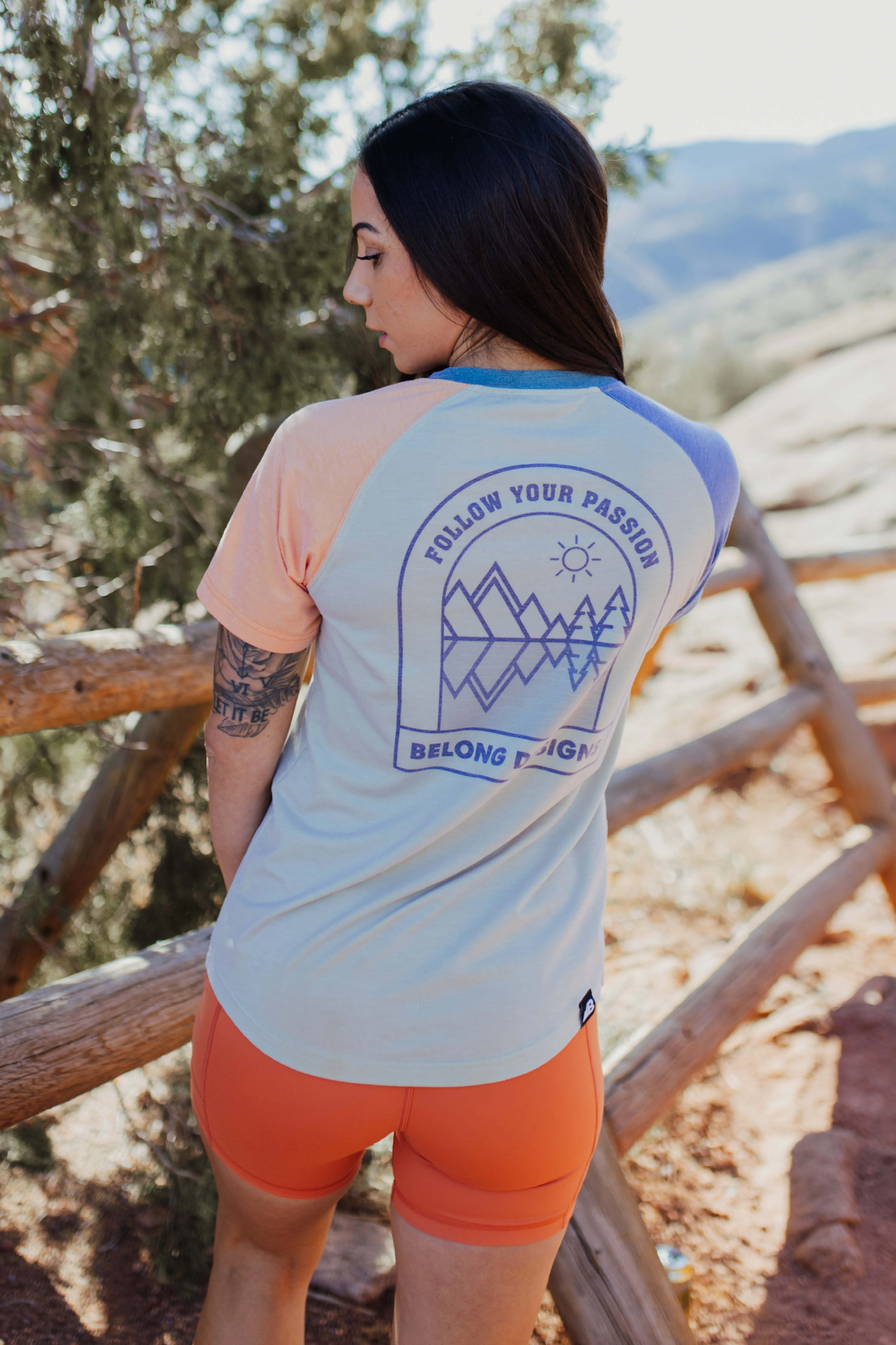 Women's Graphic Traverse Tek Tee