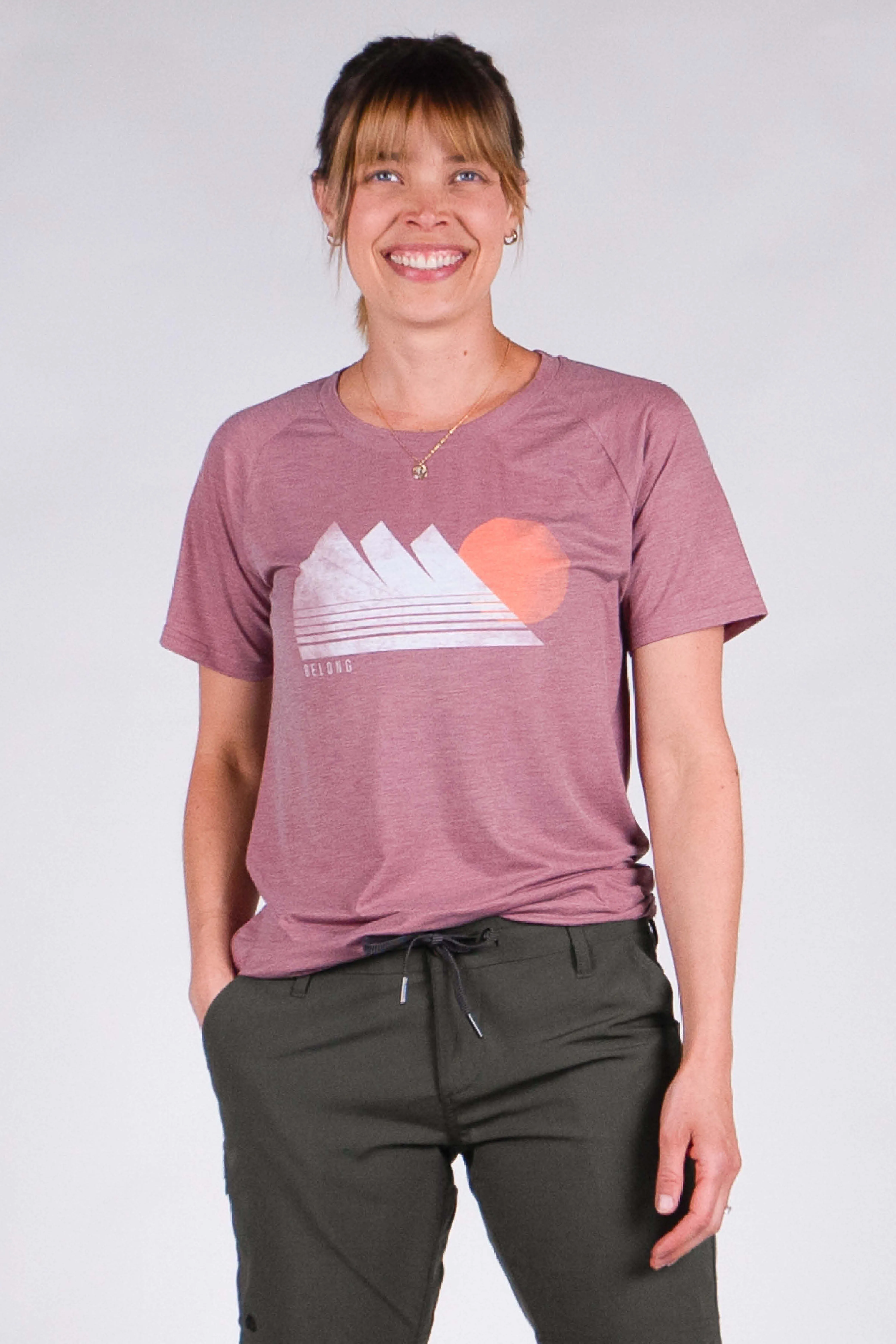 Women's Graphic Traverse Tek Tee