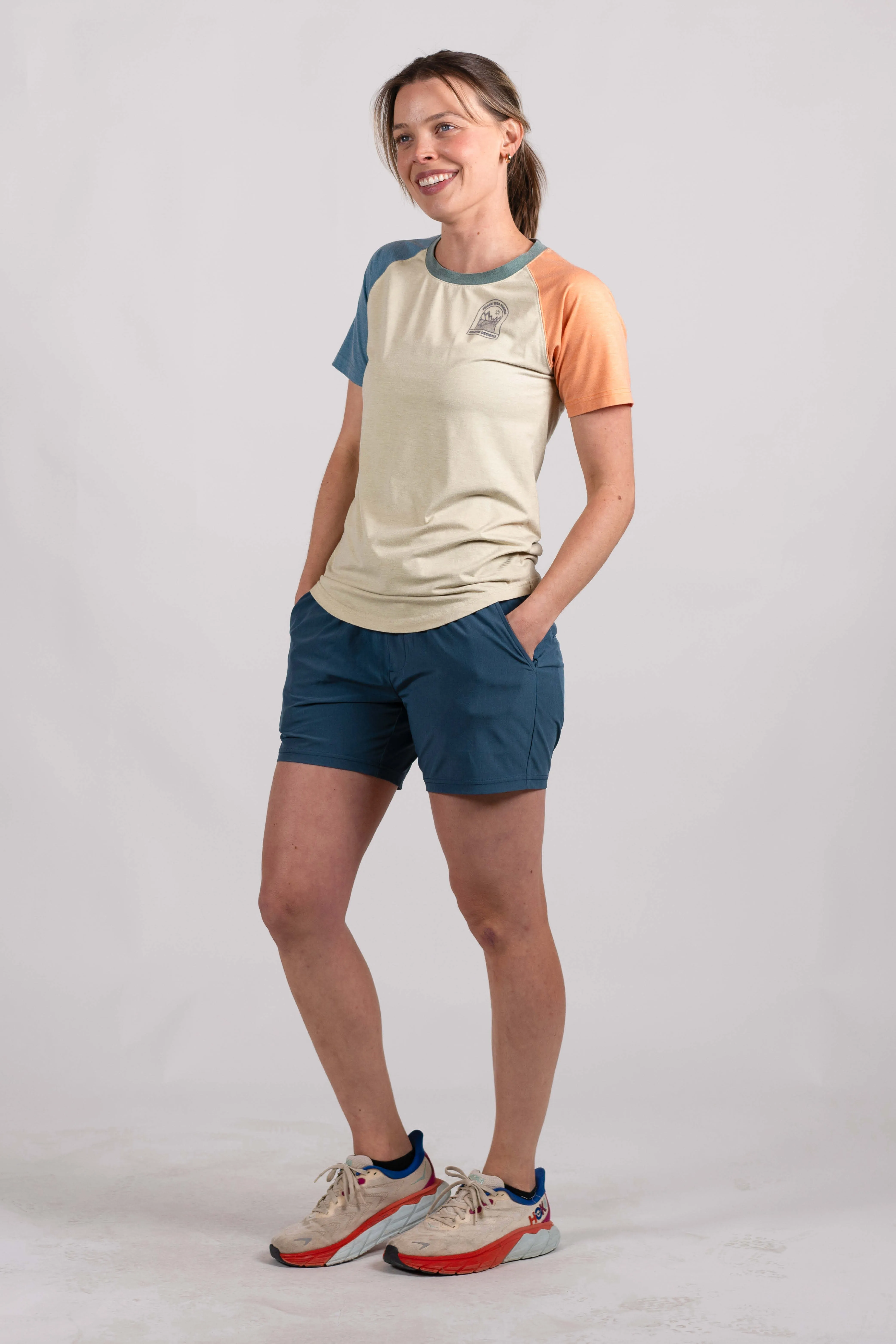 Women's Graphic Traverse Tek Tee
