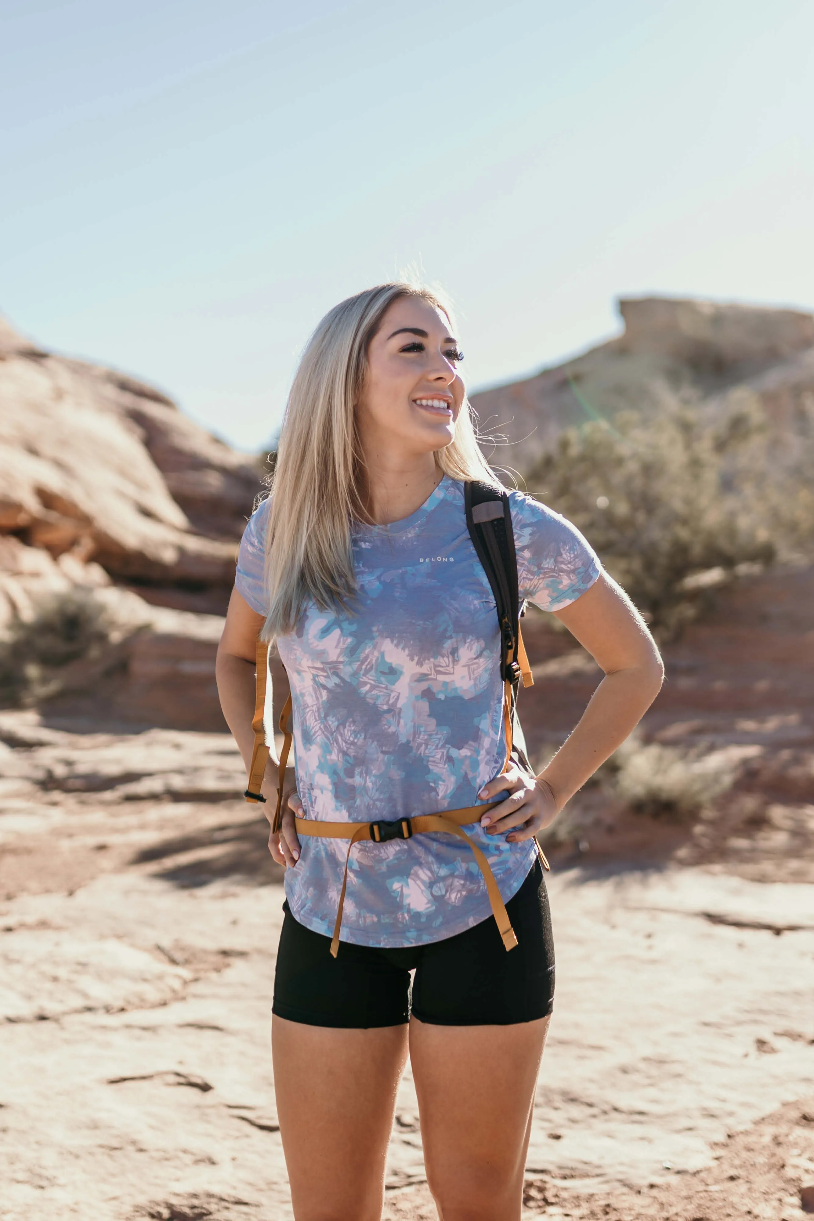 Women's Graphic Traverse Tek Tee