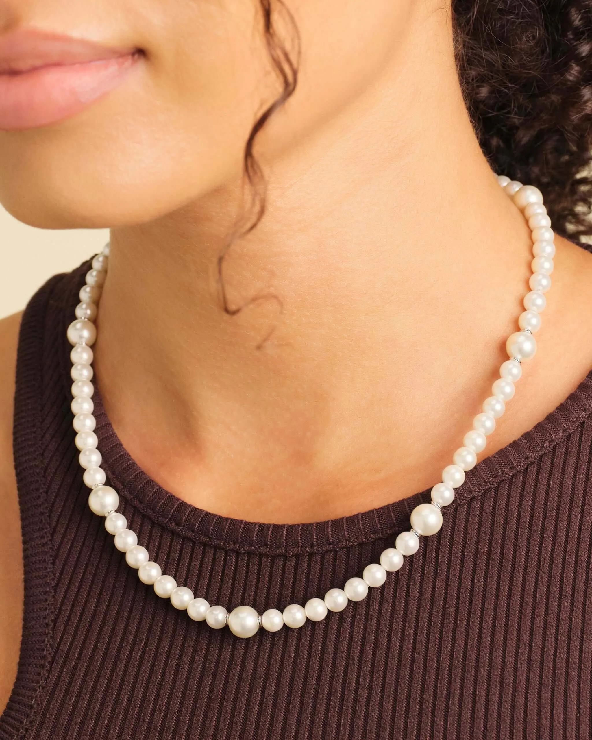 Women’s Offset Pearl Necklace