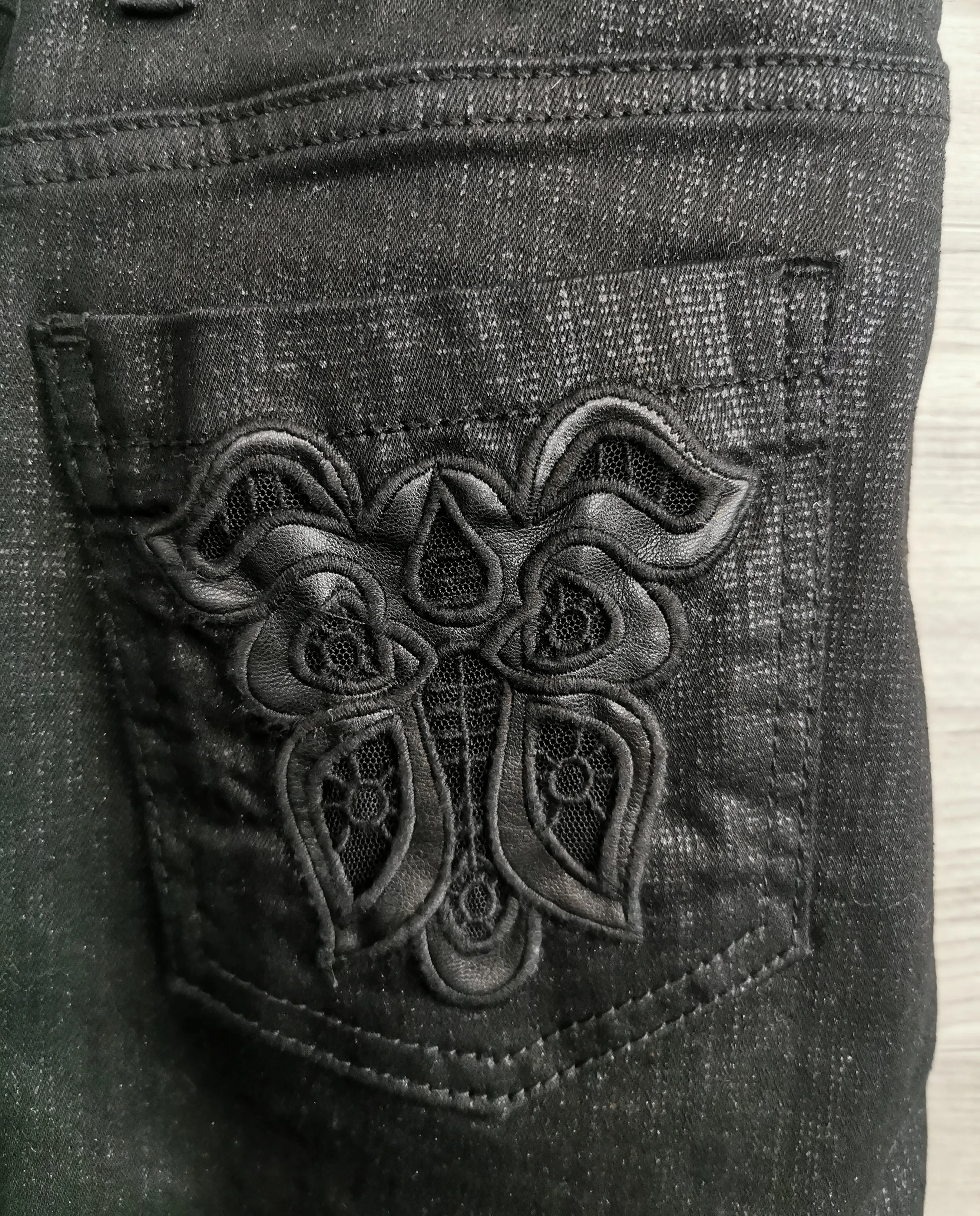 WOMENS SIZE SMALL - LAUREN VIDAL, Black Skinny Stretch Jeans NWT B5