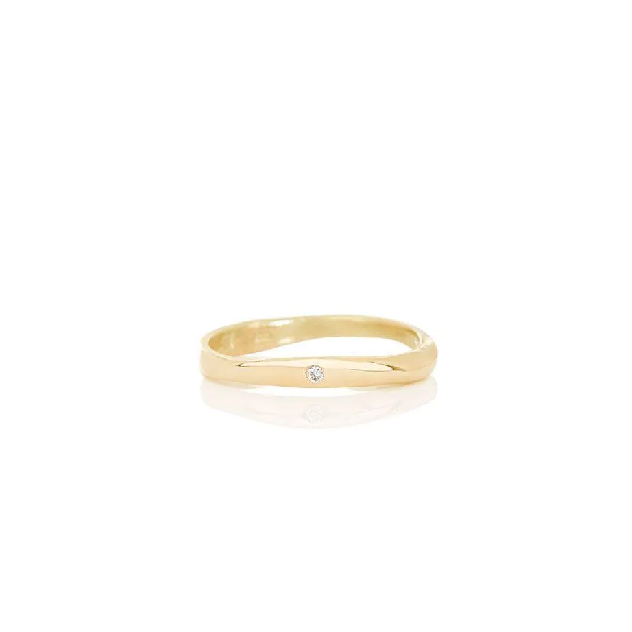 Women's solid gold ring