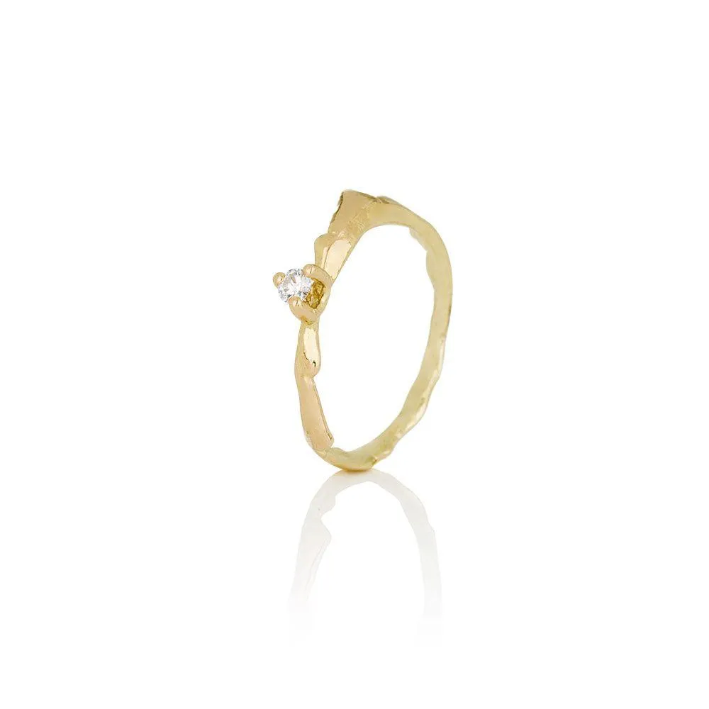 Women's solid gold ring