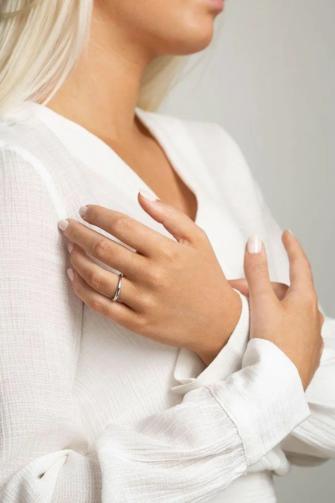 Women's solid white gold ring